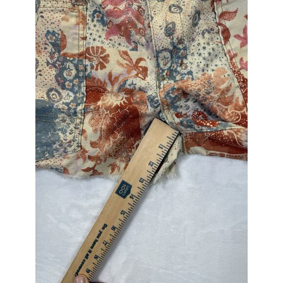 Pilcro Anthropologie The Wanderer Shorts Sz 30 Paisley Floral Patchwork Fray Hem - Picture 10 of 10